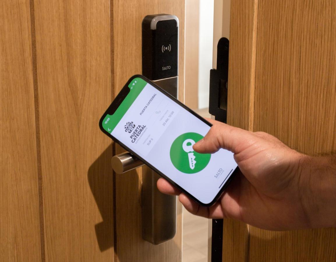 Puerta Catedral Suites Seville Ngoại thất bức ảnh