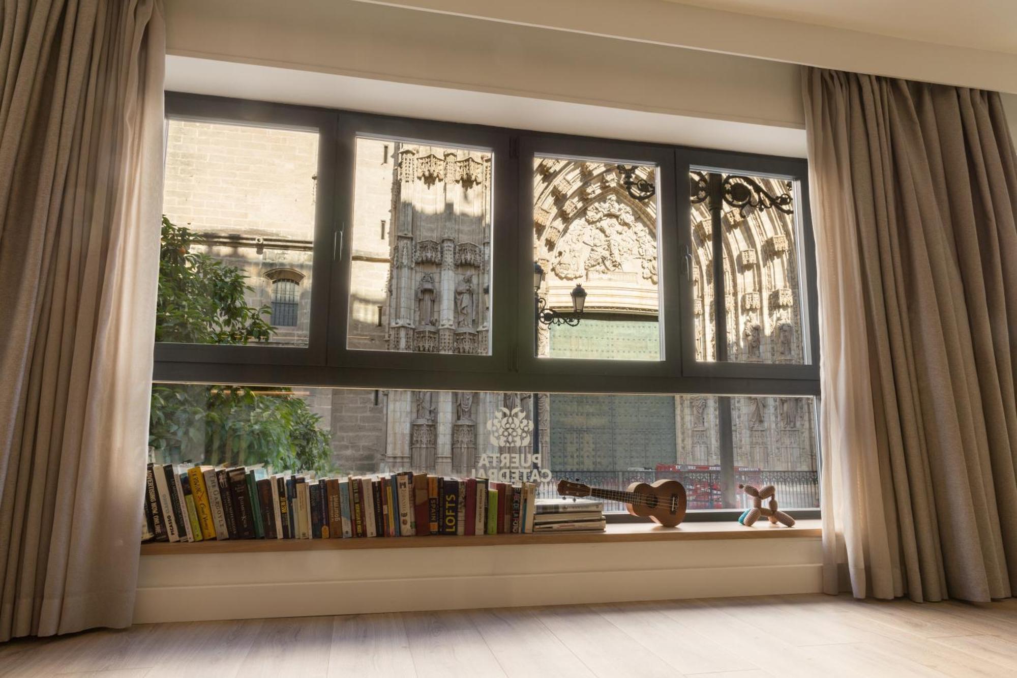 Puerta Catedral Suites Seville Phòng bức ảnh