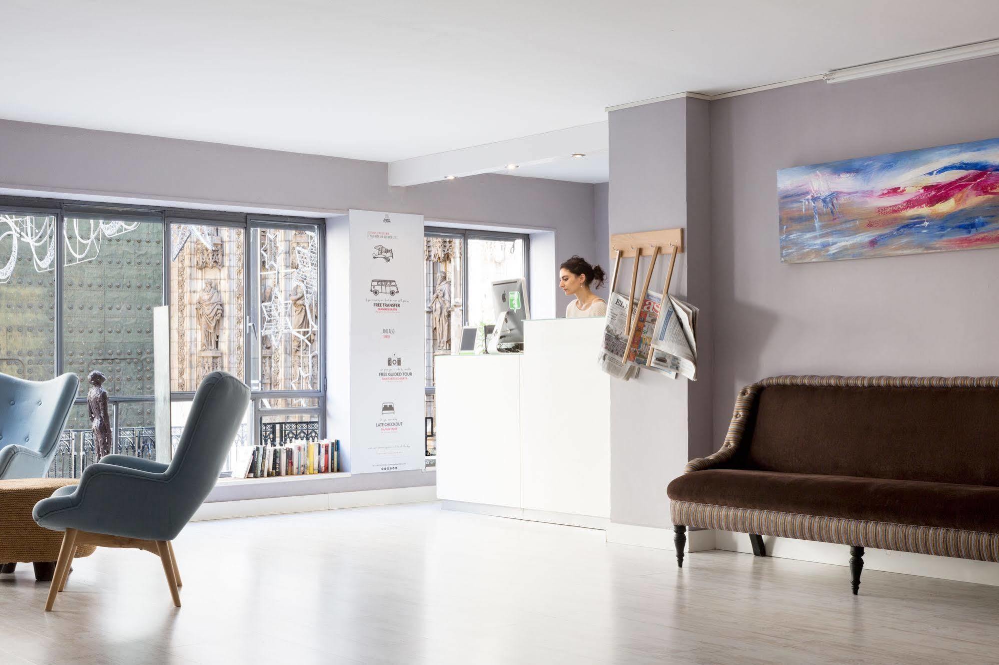 Puerta Catedral Suites Seville Ngoại thất bức ảnh